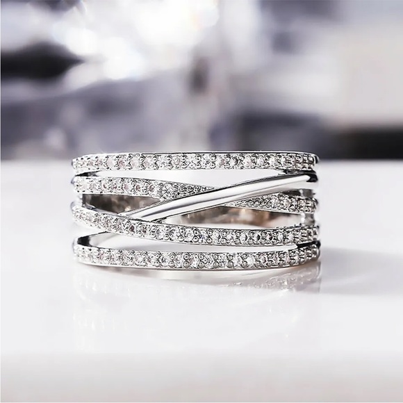 New 925 Silver Multilayered Diamond Ring - Picture 4 of 6